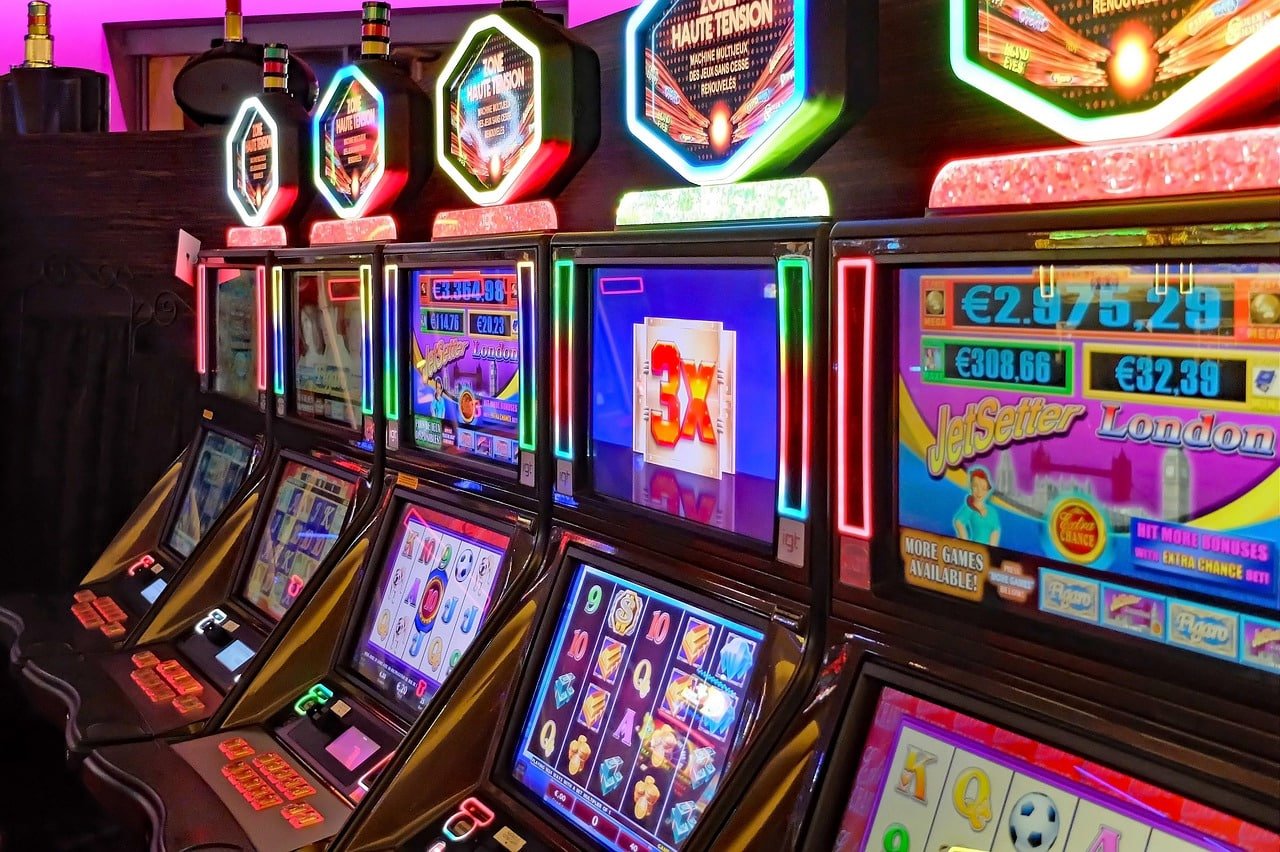 coll540 Jackpot Slots ဆုငွေကြီးရနိုင်သော ကစားမည့်ဂိမ်း